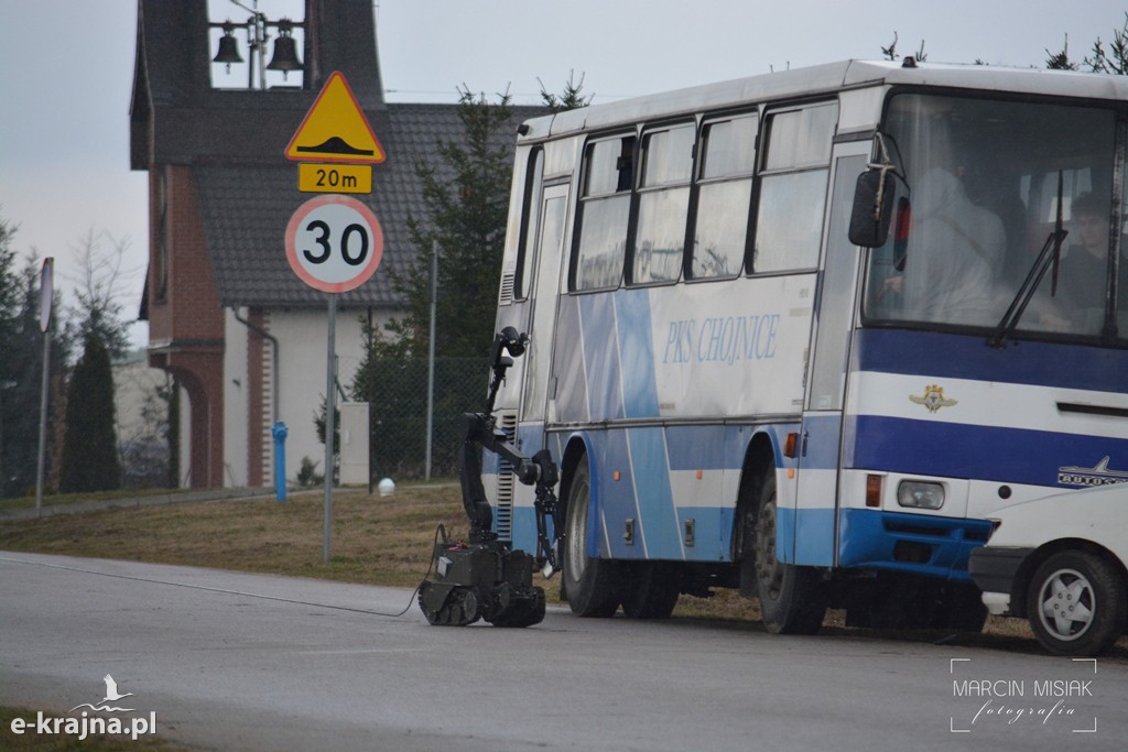 Terroryści uprowadzili autobus z uczniami