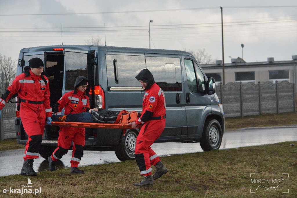 Terroryści uprowadzili autobus z uczniami