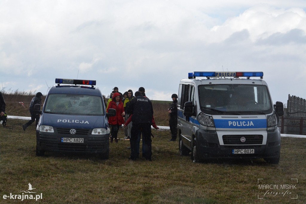 Terroryści uprowadzili autobus z uczniami