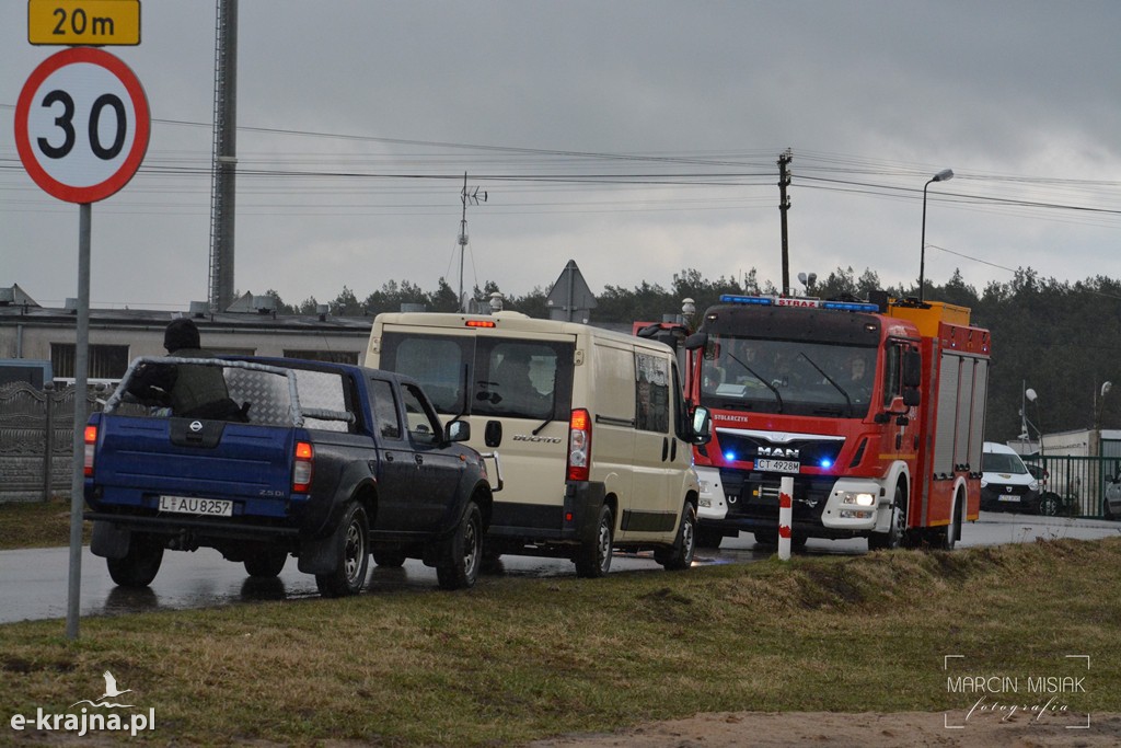 Terroryści uprowadzili autobus z uczniami