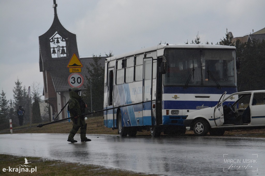 Terroryści uprowadzili autobus z uczniami