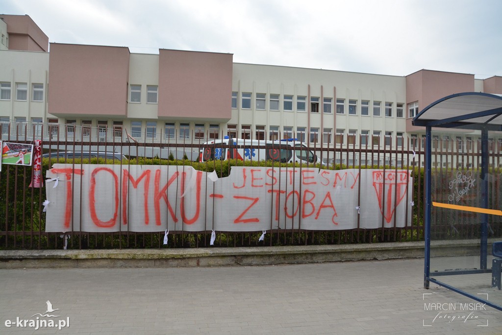 Kibice wspierają Tomasza Golloba