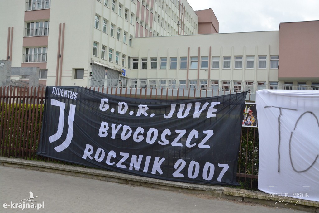 Kibice wspierają Tomasza Golloba