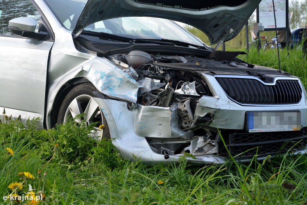 Zderzenie osobówek w Zabartowie