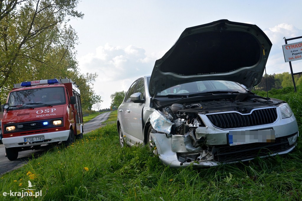 Zderzenie osobówek w Zabartowie