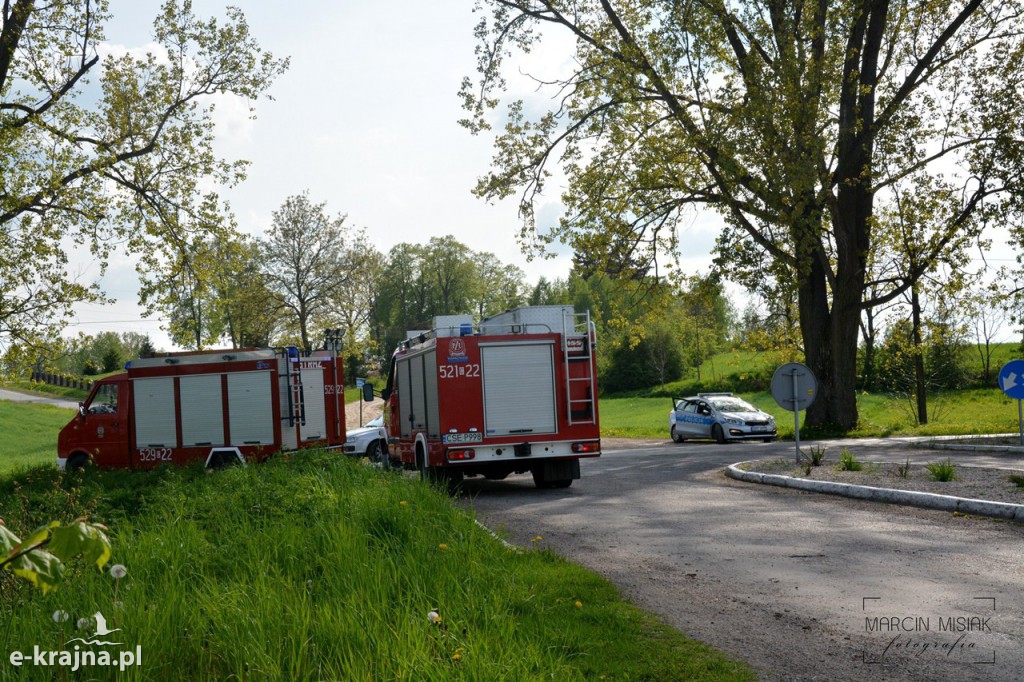 Zderzenie osobówek w Zabartowie