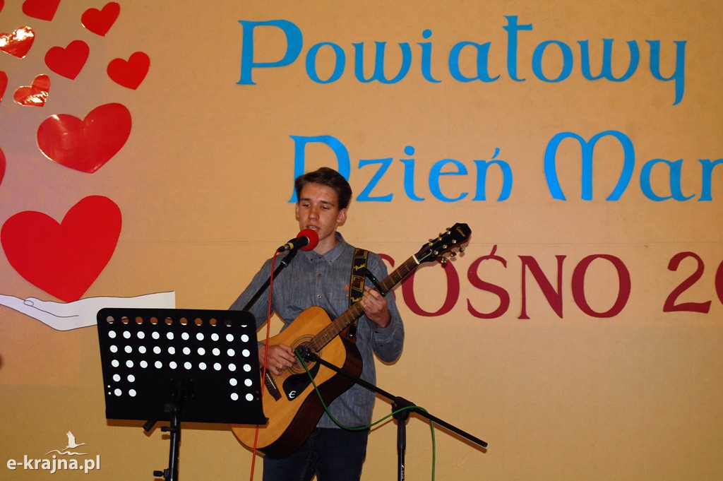 Powiatowy Dzień Matki w Sośnie