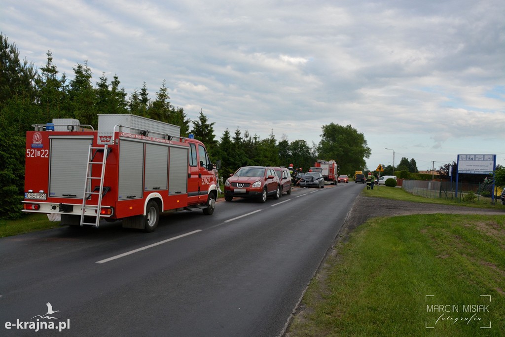 Zderzenie osobówek w Grochowcu
