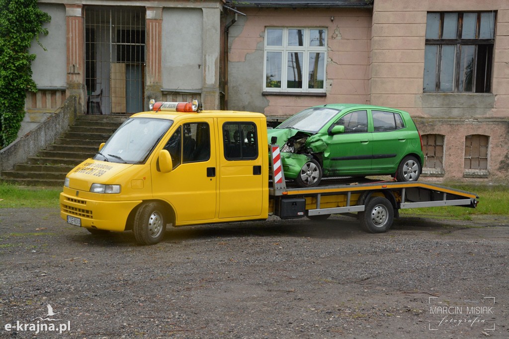 Zderzenie osobówki z TIR-em w Olszewce