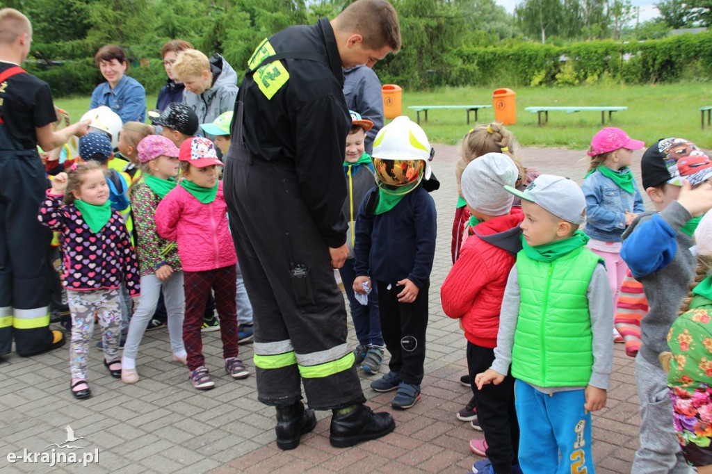 Policjanci i strażacy wspólnie