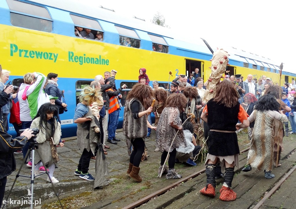 Pociąg specjalny zakłócił czasoprzestrzeń