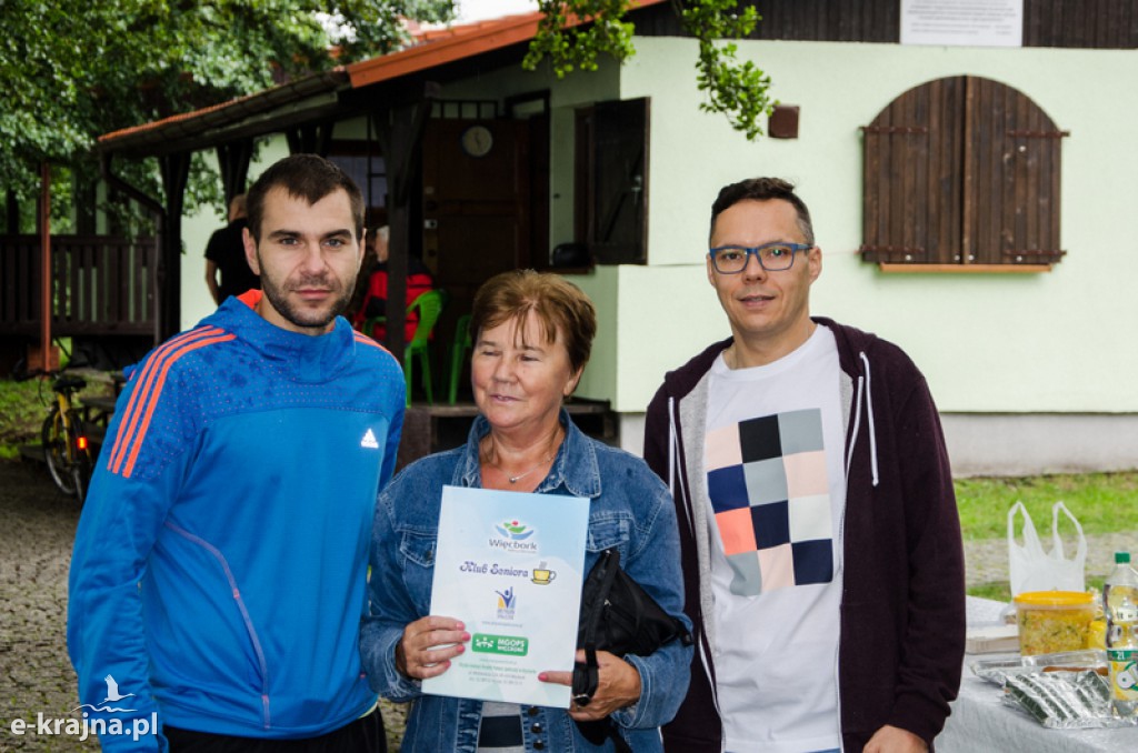 Zakończenie zajęć nordic walking i piknik Klubu Seniora