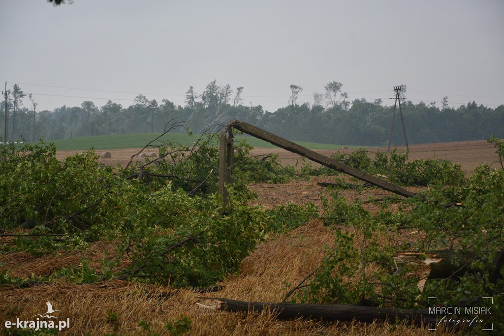Ogromne zniszczenia po piątkowej nawałnicy