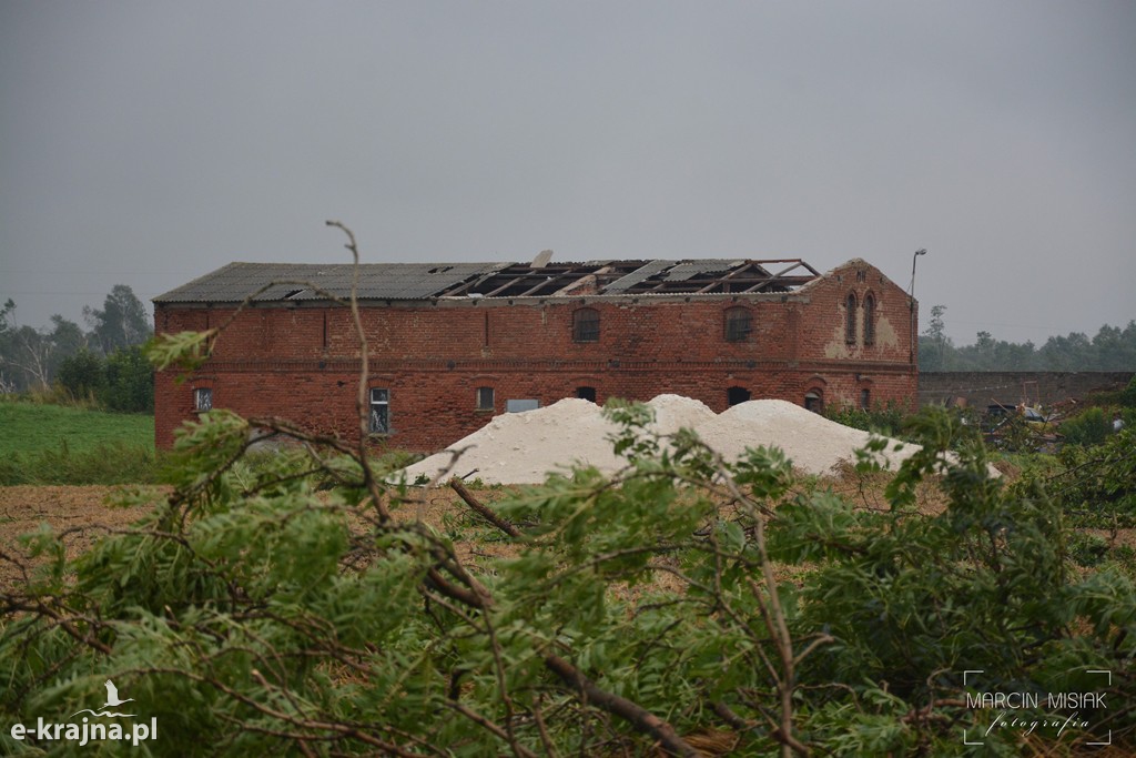 Ogromne zniszczenia po piątkowej nawałnicy