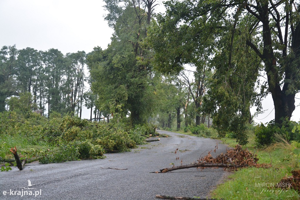 Ogromne zniszczenia po piątkowej nawałnicy