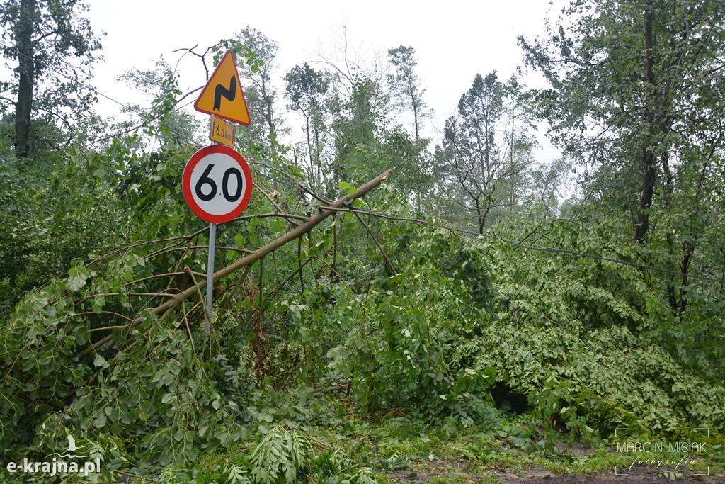 Ogromne zniszczenia po piątkowej nawałnicy