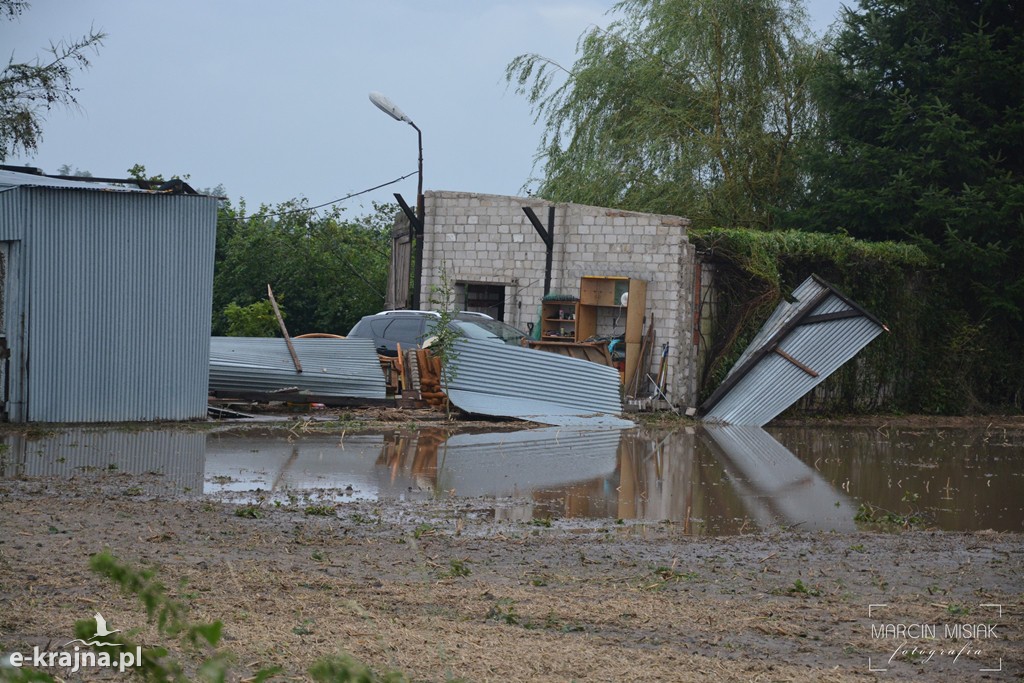 Ogromne zniszczenia po piątkowej nawałnicy