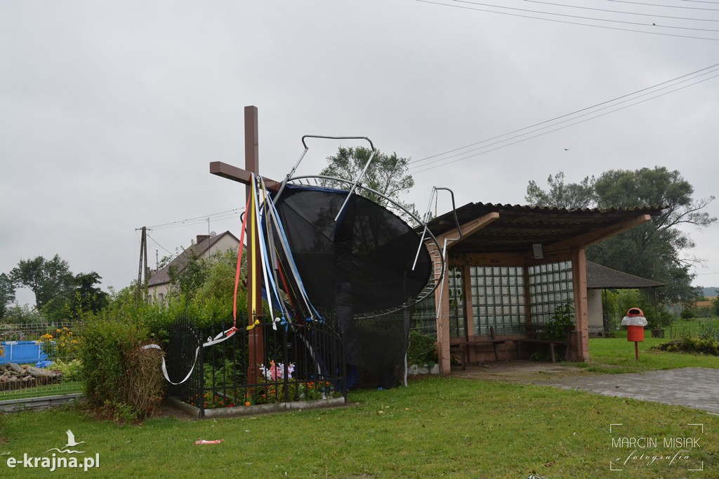 Ogromne zniszczenia po piątkowej nawałnicy