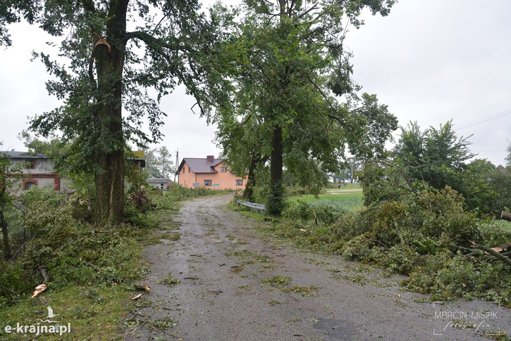Ogromne zniszczenia po piątkowej nawałnicy