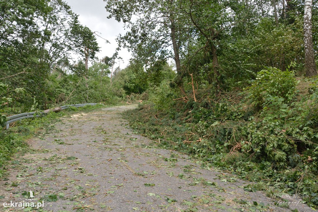 Ogromne zniszczenia po piątkowej nawałnicy