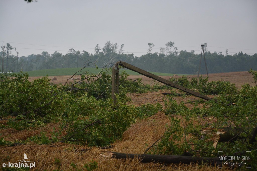 Ogromne zniszczenia po piątkowej nawałnicy