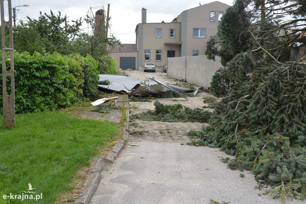 Ogromne zniszczenia po piątkowej nawałnicy