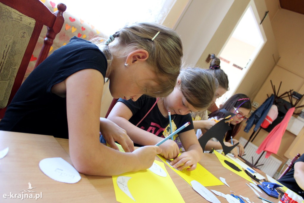 Półkolonie letnie z pożytecznymi owadami w tle