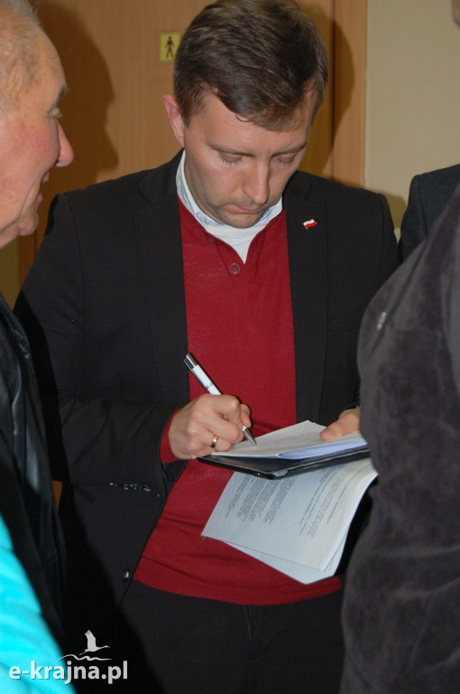 Burzliwe spotkanie z poszkodowanymi przez nawałnicę