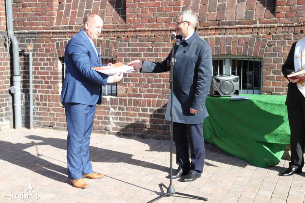 Otwarcie kompleksu przy I LO w Nakle