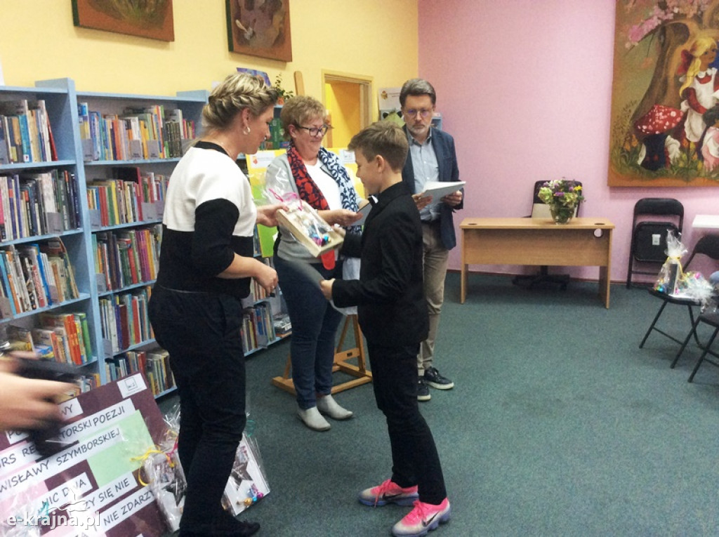 Gościem sępoleńskiej biblioteki był Michał Rusinek
