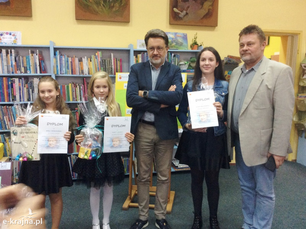 Gościem sępoleńskiej biblioteki był Michał Rusinek
