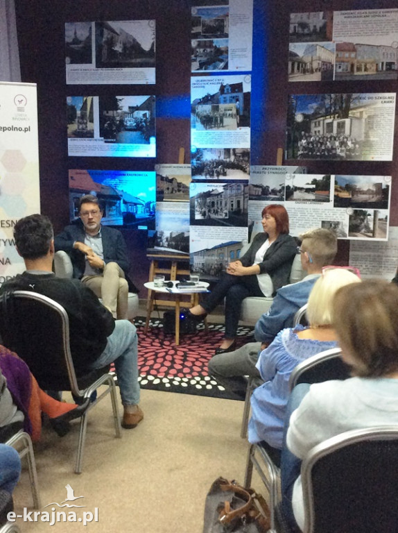 Gościem sępoleńskiej biblioteki był Michał Rusinek