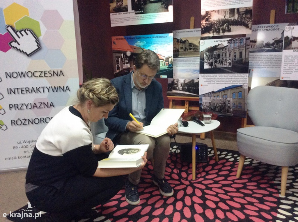 Gościem sępoleńskiej biblioteki był Michał Rusinek