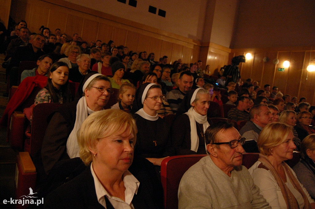 Nasz Bóg jest wielki - Effatha otworzyła serca więcborskiej publiczności