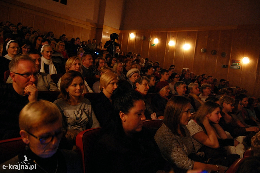 Nasz Bóg jest wielki - Effatha otworzyła serca więcborskiej publiczności