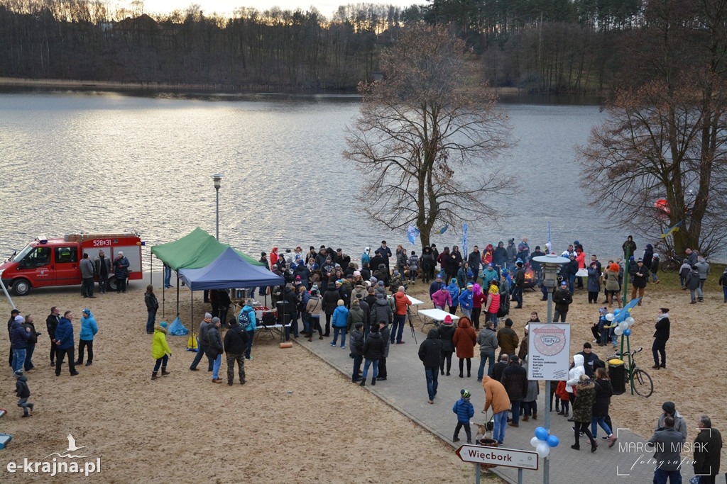 Powitanie Nowego Roku na sępoleńskiej plaży