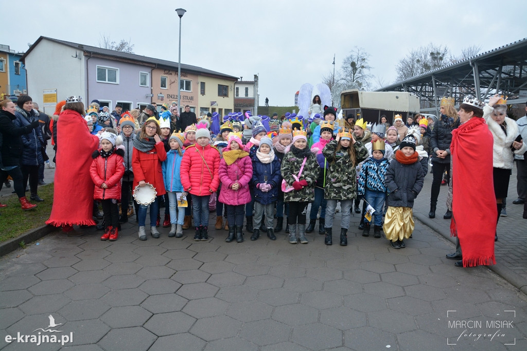 Orszak Trzech Króli przeszedł ulicami Sępólna Krajeńskiego