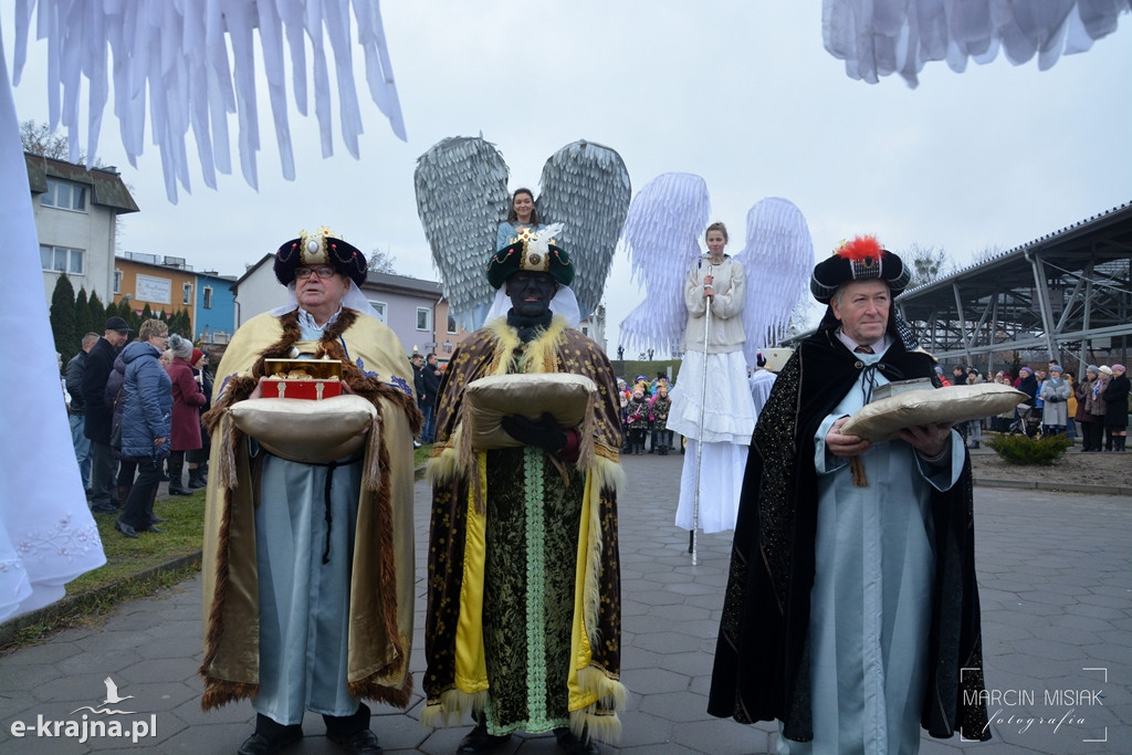 Orszak Trzech Króli przeszedł ulicami Sępólna Krajeńskiego