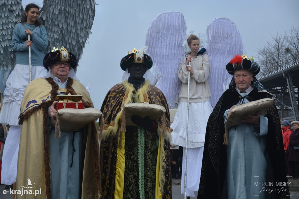 Orszak Trzech Króli przeszedł ulicami Sępólna Krajeńskiego