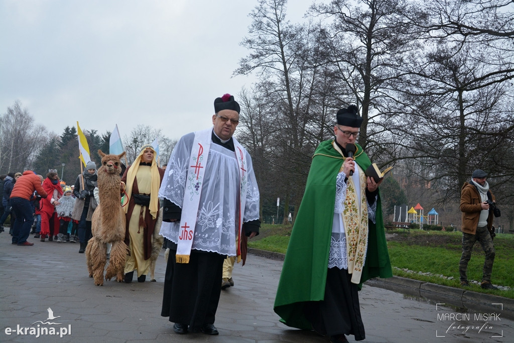 Orszak Trzech Króli przeszedł ulicami Sępólna Krajeńskiego