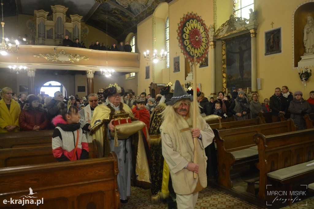 Orszak Trzech Króli przeszedł ulicami Sępólna Krajeńskiego