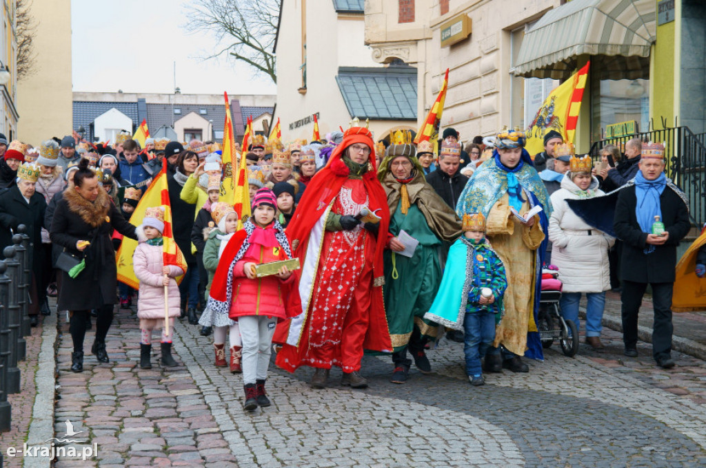 Orszak Trzech Króli przeszedł ulicami Człuchowa