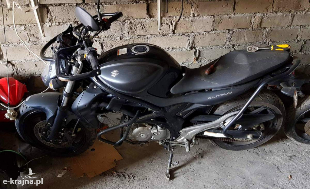 Nielegalny tytoń i skradzione motocykle