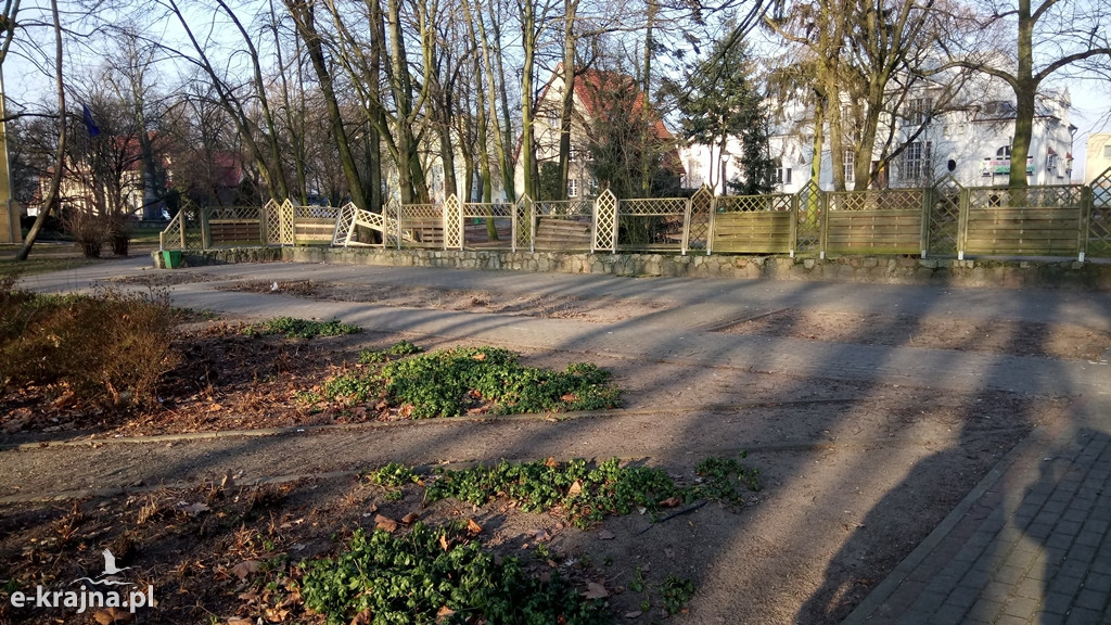 Złotów: Nieletni odpowiedzą za zniszczenie mienia