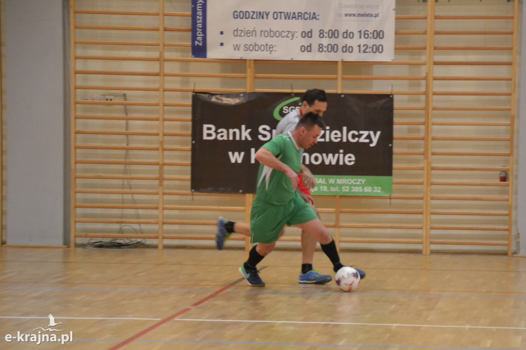CZARBUT wygrywa w zimowym turnieju futsalu