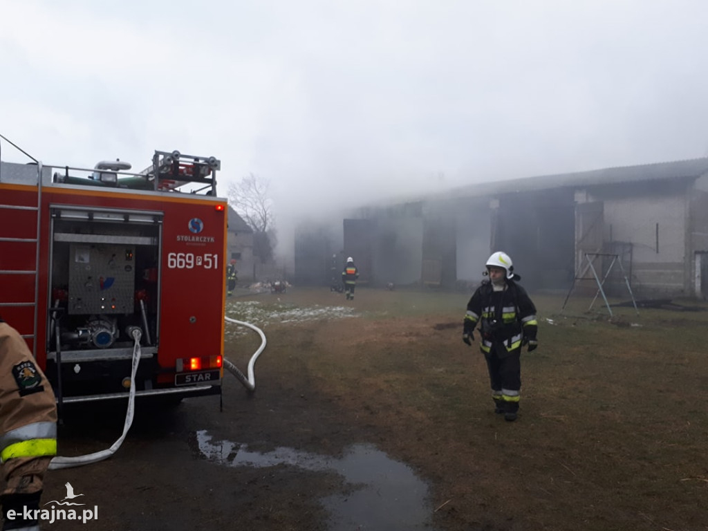 Pożar stodoły przy DW 188 w gminie Lipka