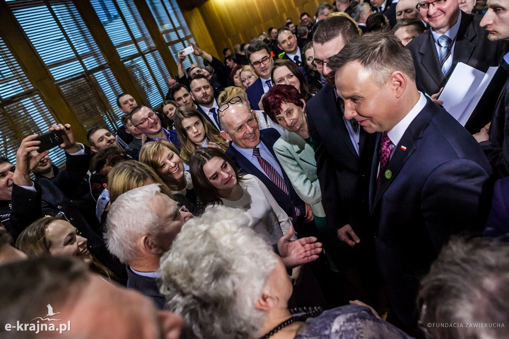 Prezydent RP Andrzej Duda spotkał się z wolontariuszami