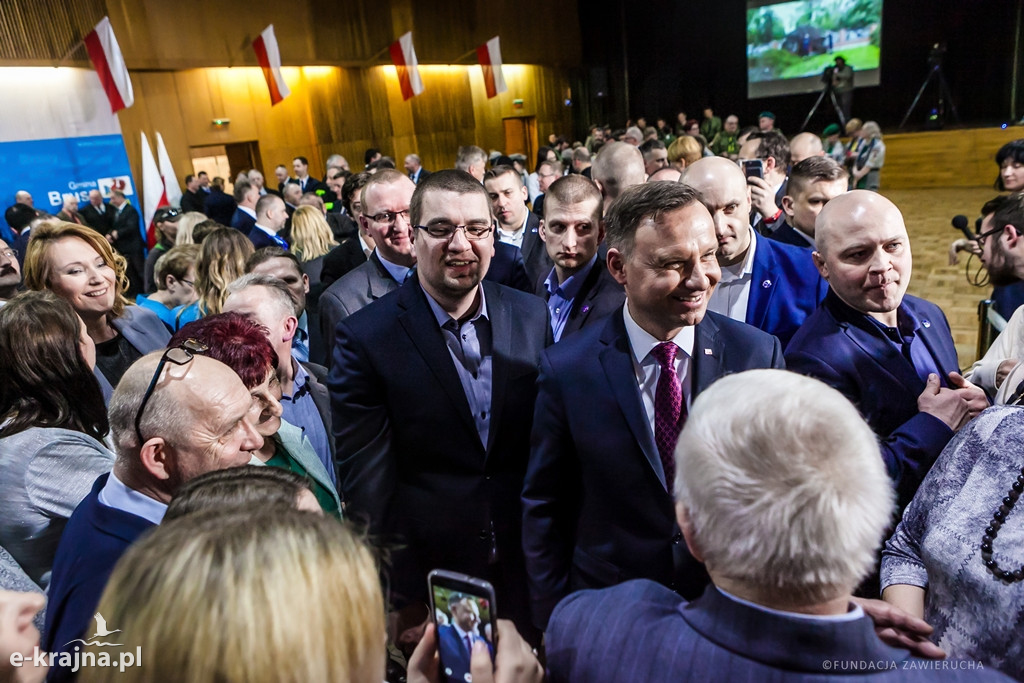 Prezydent RP Andrzej Duda spotkał się z wolontariuszami