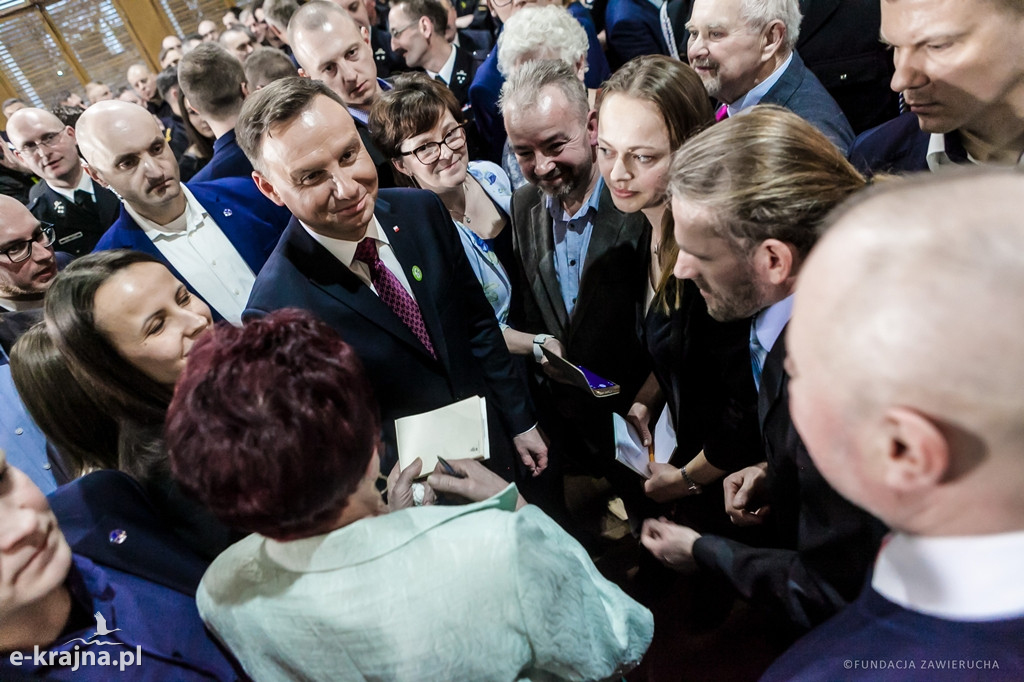 Prezydent RP Andrzej Duda spotkał się z wolontariuszami