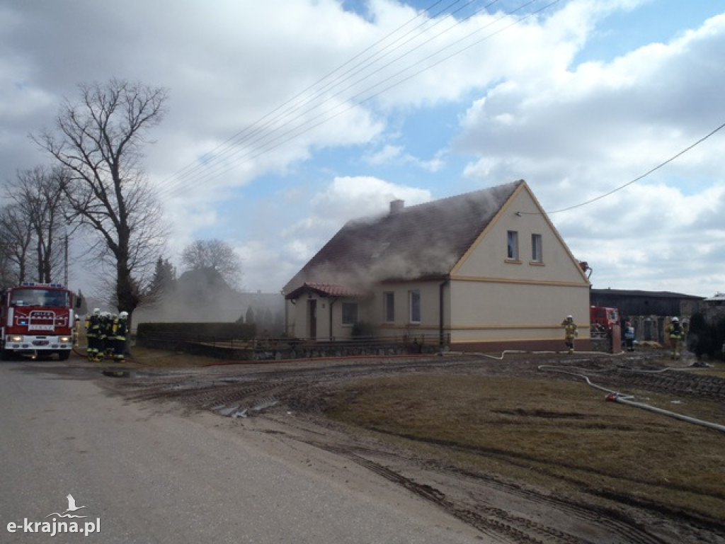 Pożar budynku mieszkalnego w Czernicach